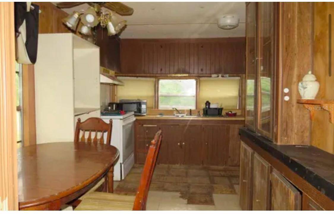 10130 208TH PATH, O'brien, FL 32071