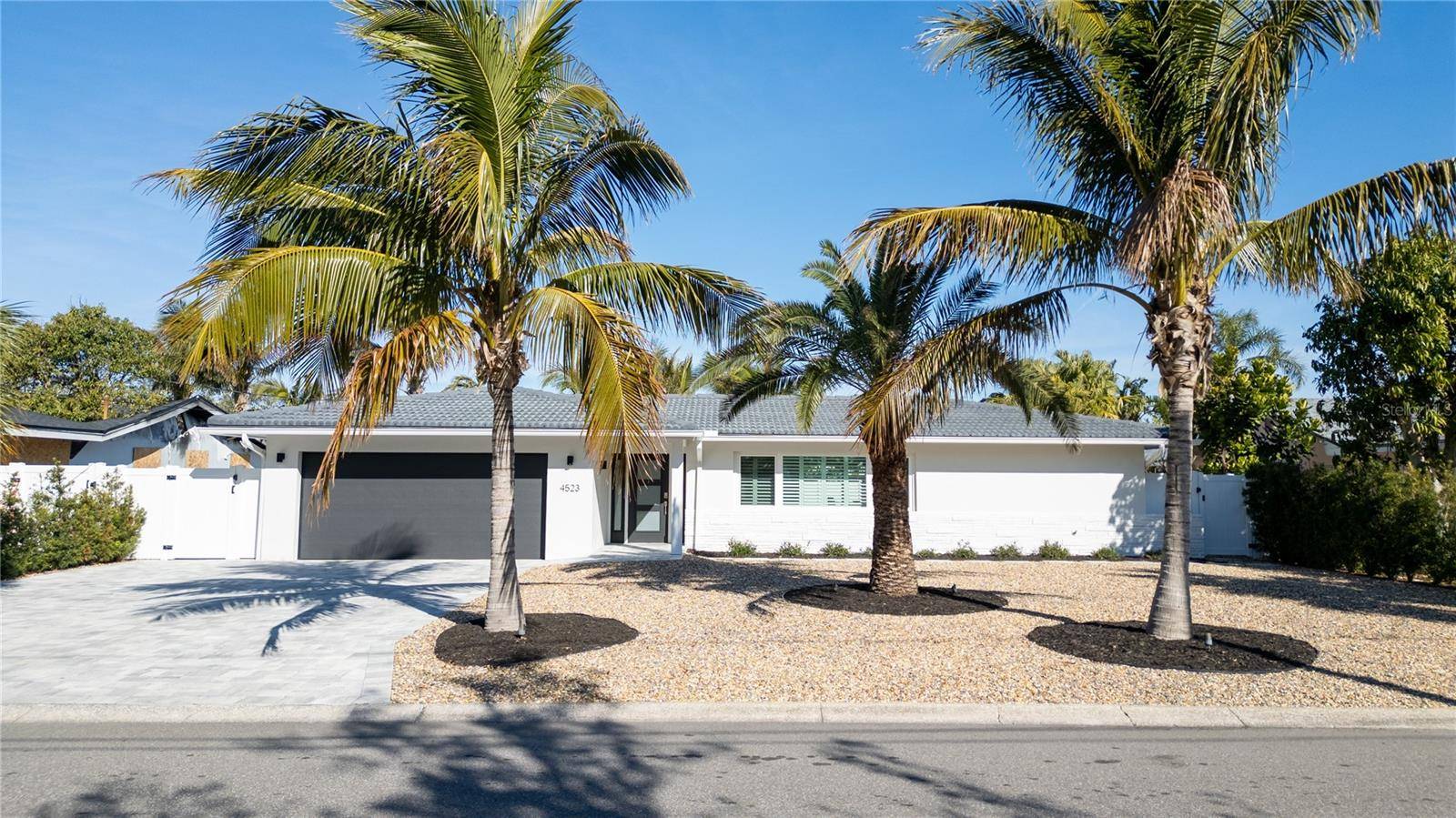 4523 CLEARWATER HARBOR DR S, Largo, FL 33770