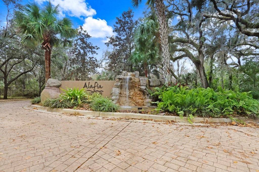 4868 RAMBLING RIVER RD, Brandon, FL 33511