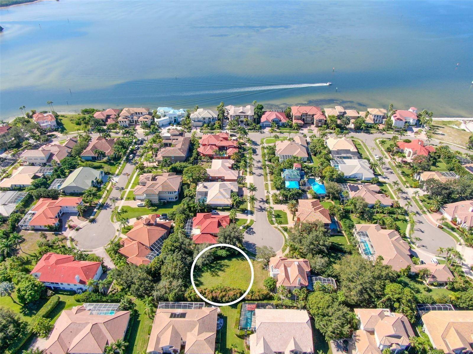 5913 LA ROSA LN, Apollo Beach, FL 33572