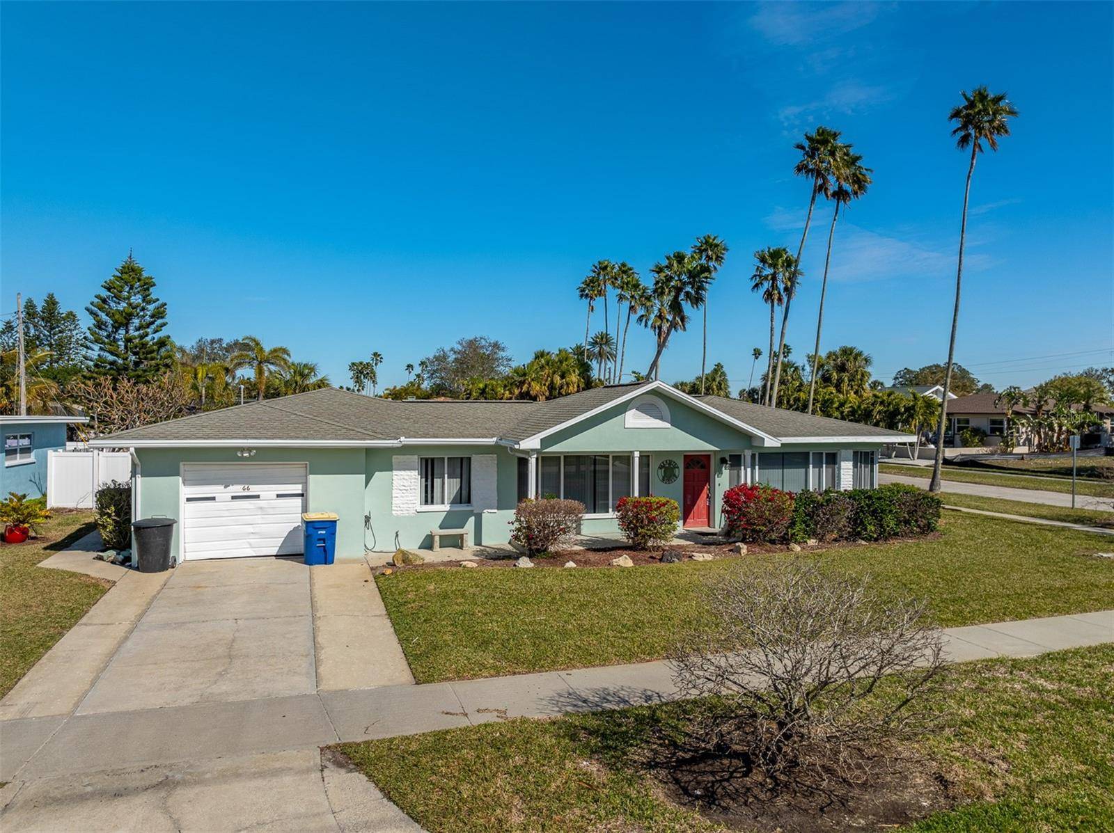 66 KIPLING PLZ, Clearwater Beach, FL 33767
