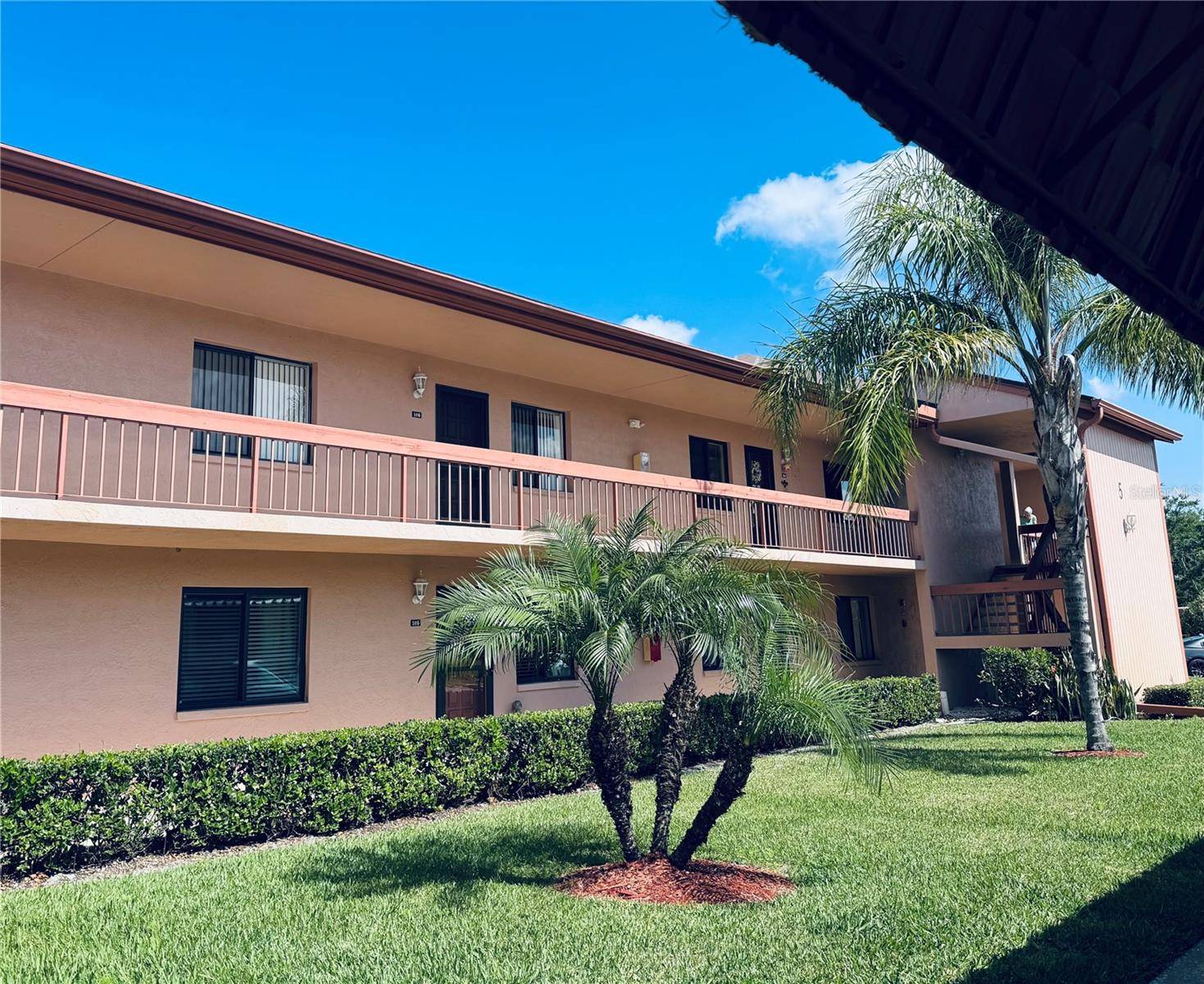 106 LAKESIDE CT, Oldsmar, FL 34677