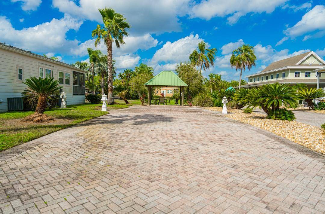 6948 AMANDA VISTA CIR, Land O Lakes, FL 34637