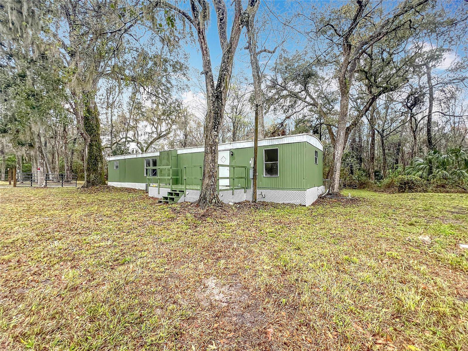 13026 SW WILLISTON RD, Micanopy, FL 32667