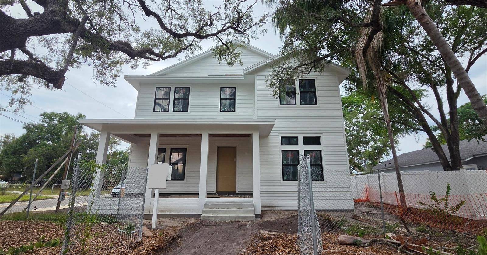 2402 N GLENWOOD DR, Tampa, FL 33602