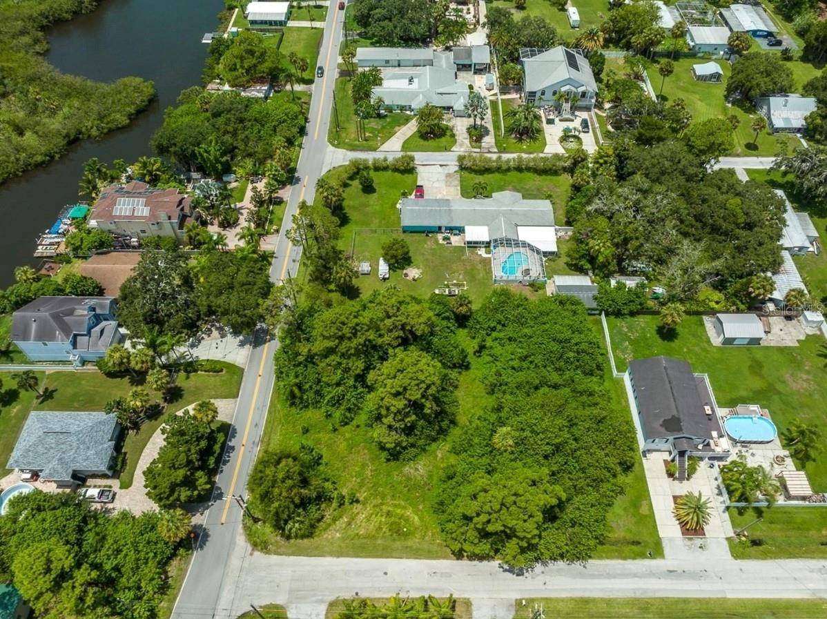 6307 OELSNER ST #11&12, New Port Richey, FL 34652
