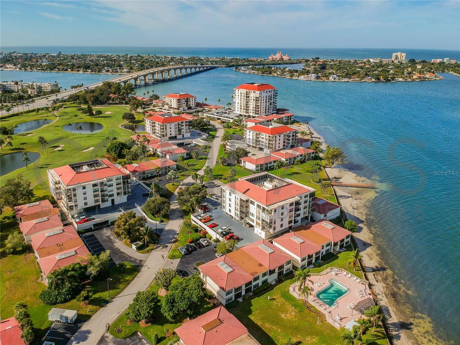 6177 SUN BLVD #606, St Petersburg, FL 33715