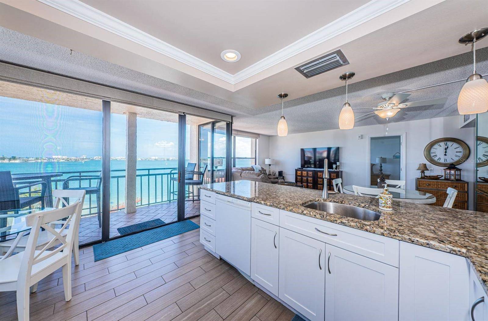 6177 SUN BLVD #606, St Petersburg, FL 33715
