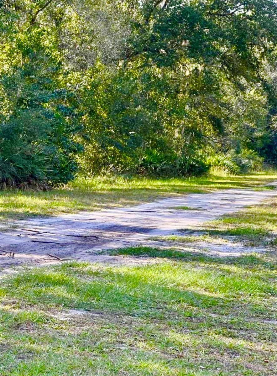 1011 INDIAN LAKE DR, Indian Lake Estates, FL 33855