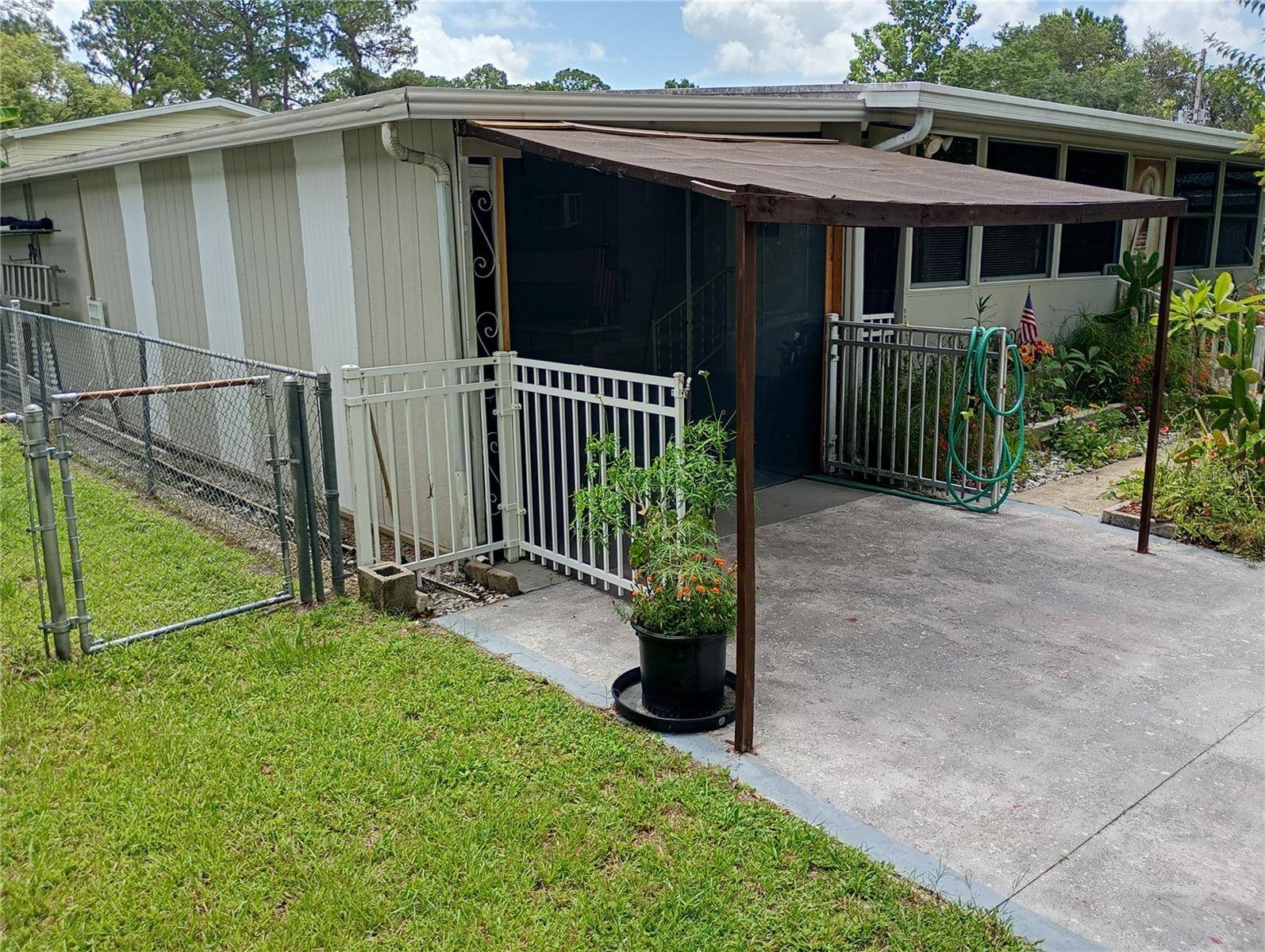 109 FERN DR, Debary, FL 32713