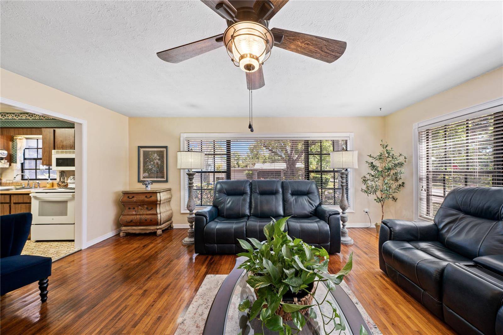 2207 W OHIO AVE, Tampa, FL 33607