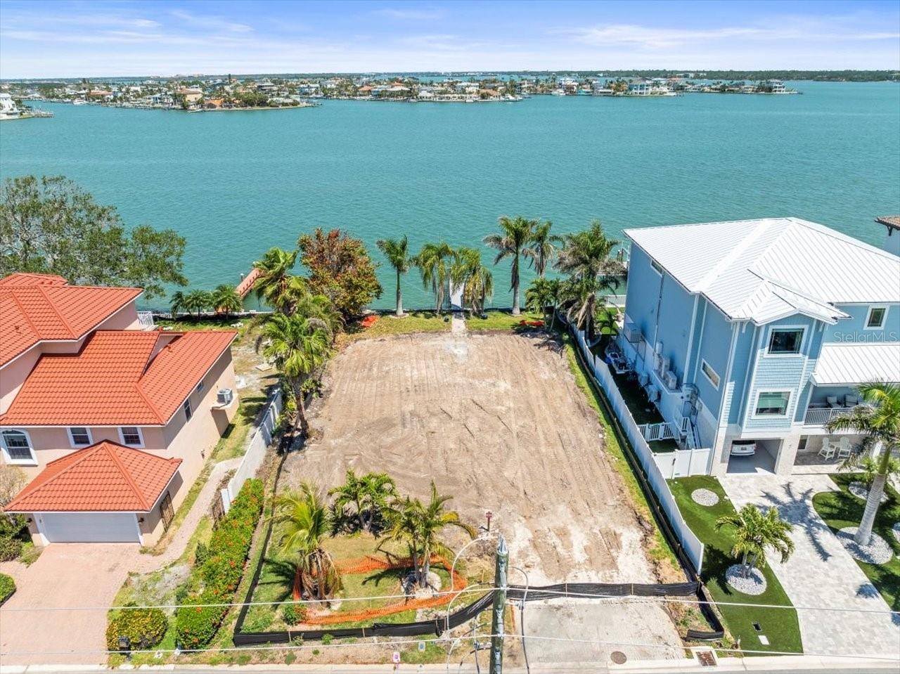 6 PARADISE LN, Treasure Island, FL 33706