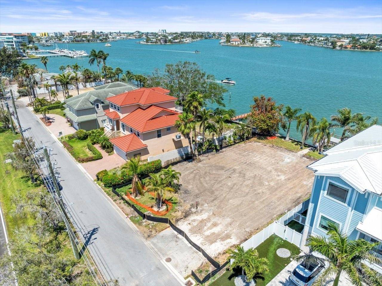 6 PARADISE LN, Treasure Island, FL 33706