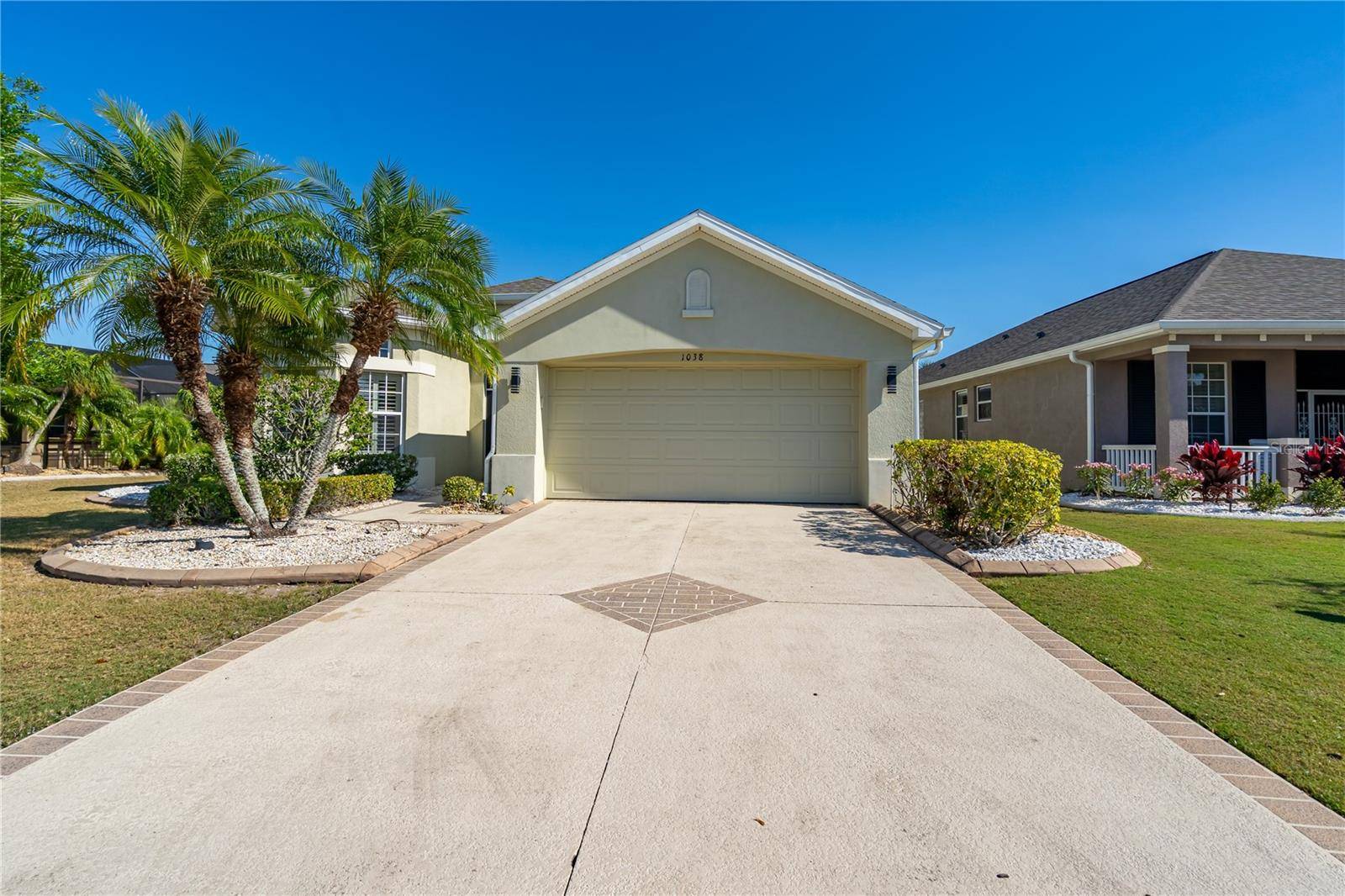 1038 EMERALD DUNES DR, Sun City Center, FL 33573