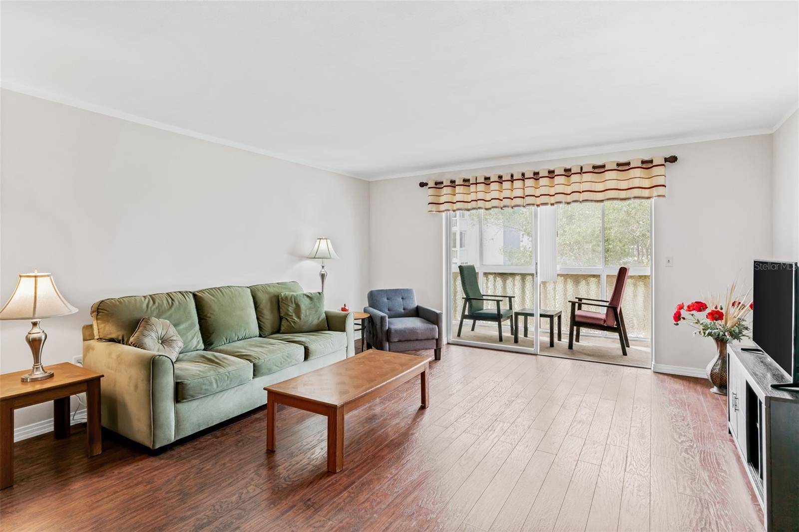 147 BLUFF VIEW DR #206, Belleair Bluffs, FL 33770