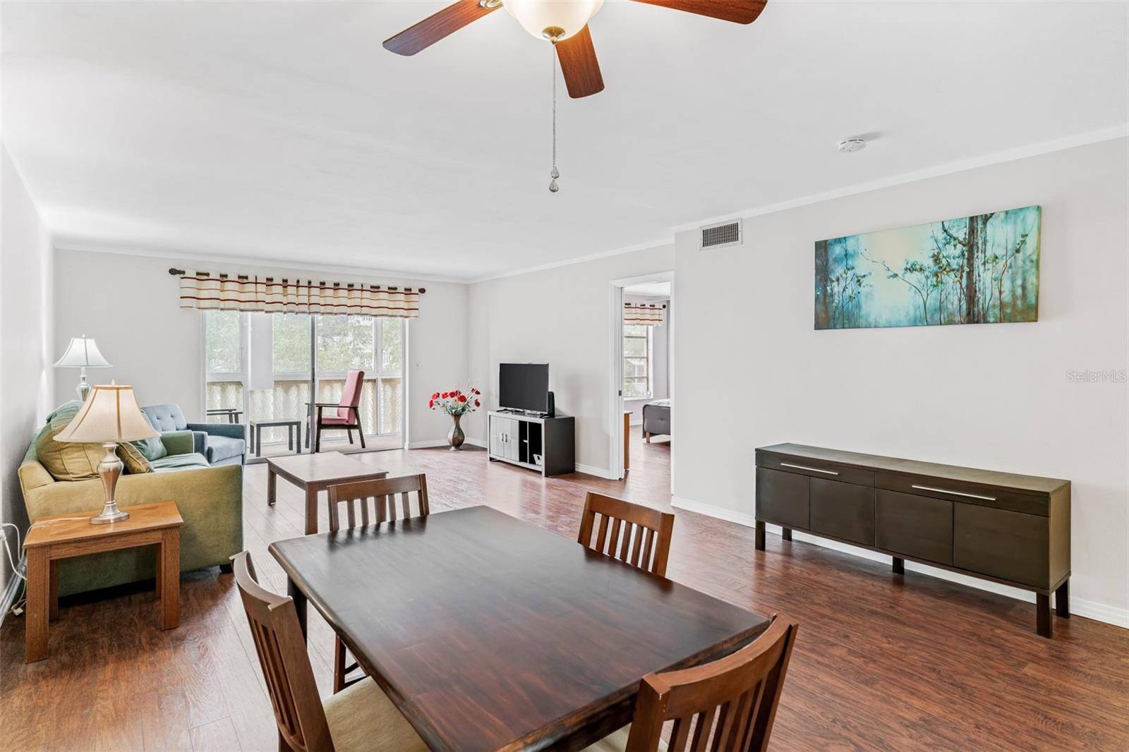 147 BLUFF VIEW DR #206, Belleair Bluffs, FL 33770