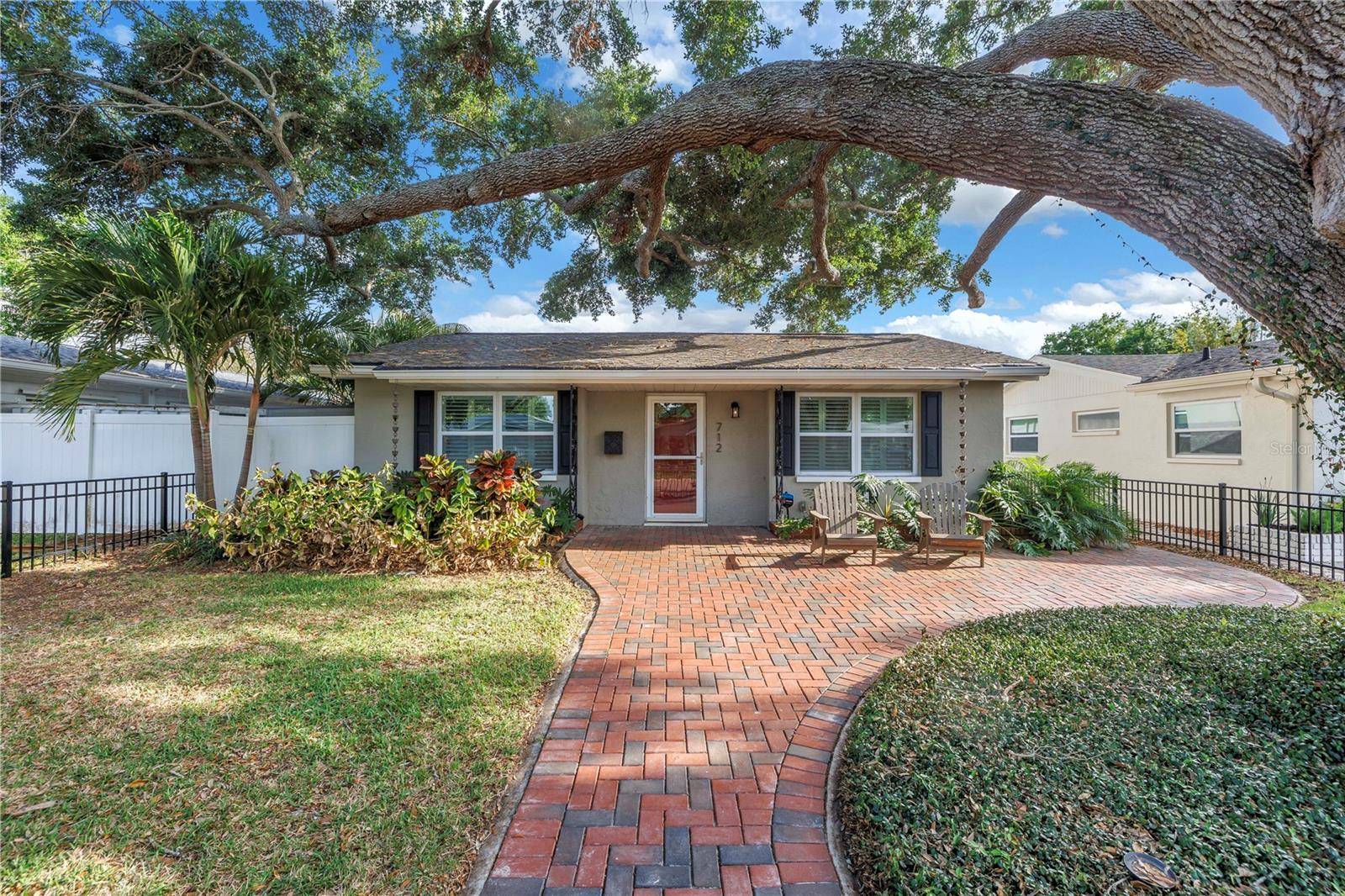 712 43RD AVE N, St Petersburg, FL 33703