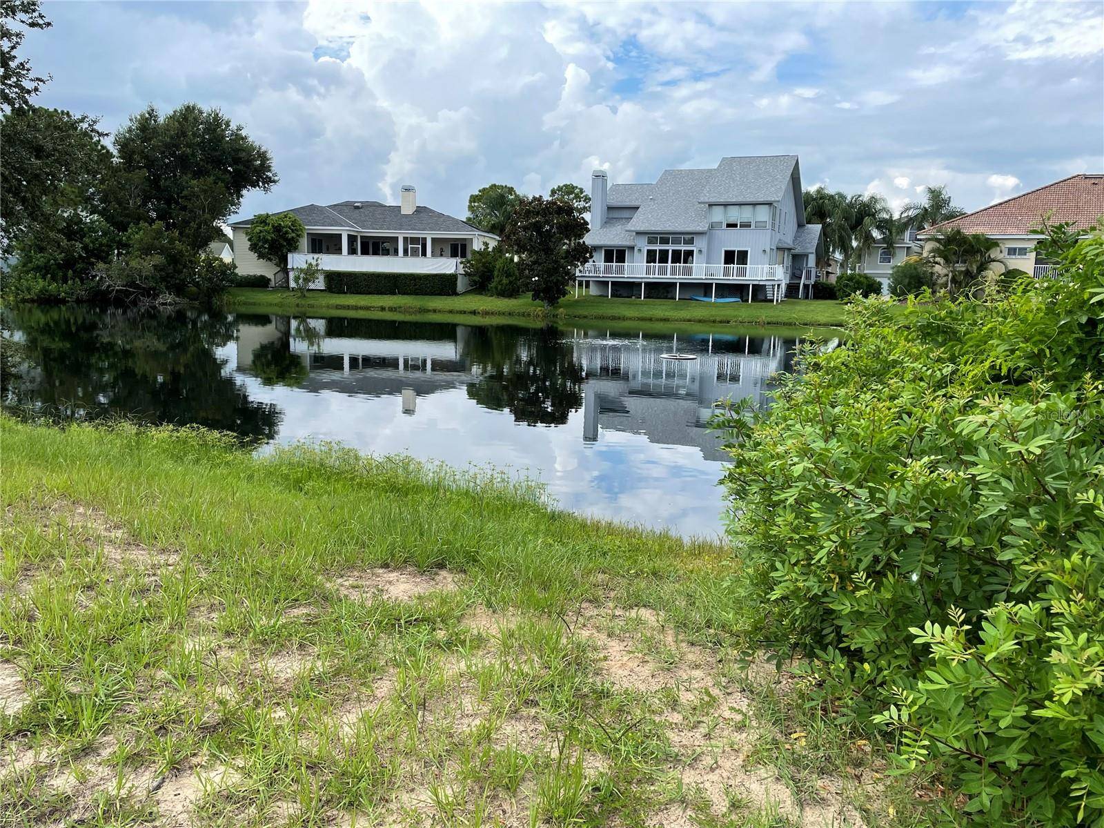 2042 N POINTE ALEXIS DR, Tarpon Springs, FL 34689