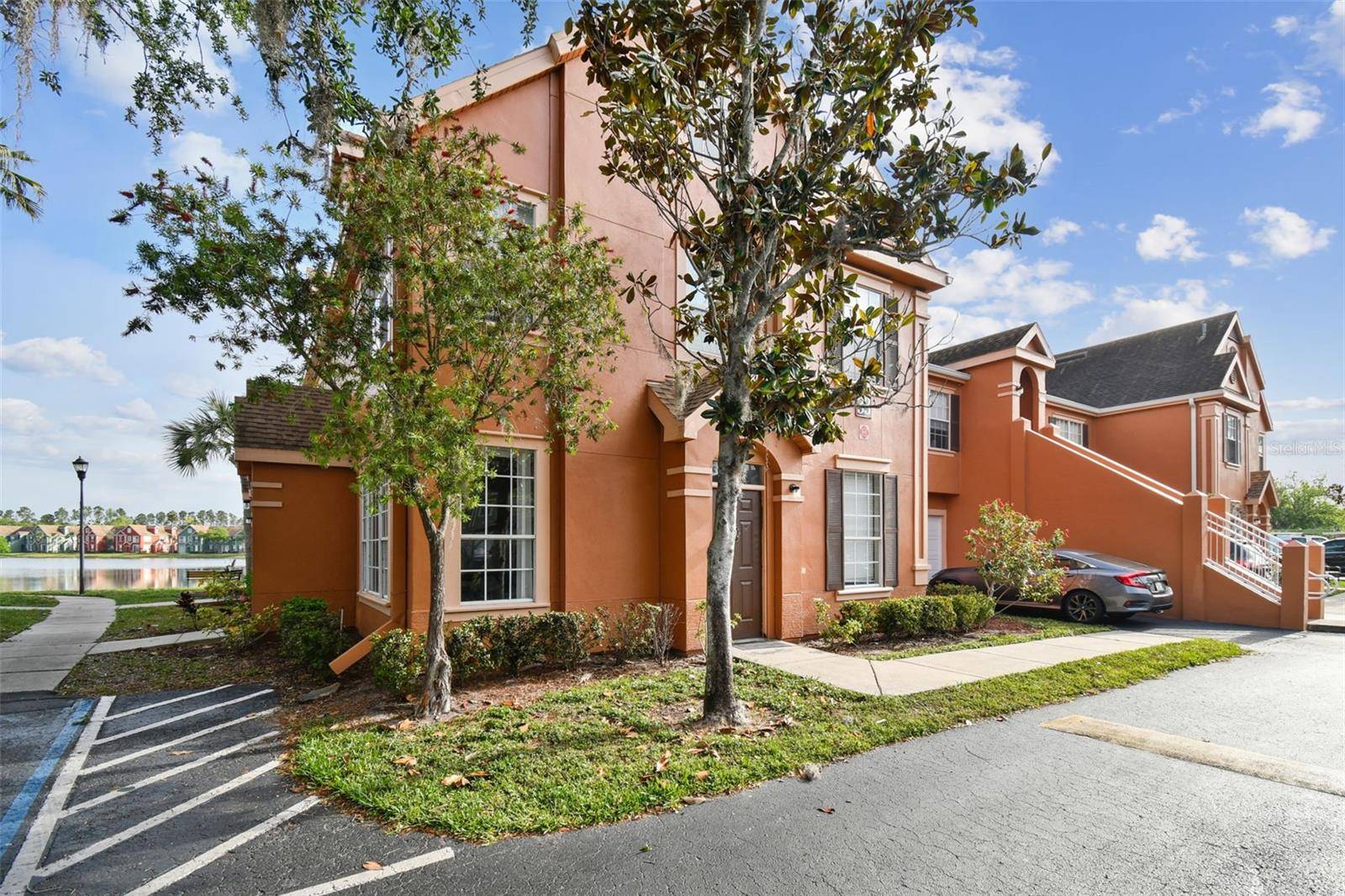 9740 LAKE CHASE ISLAND WAY #9740, Tampa, FL 33626
