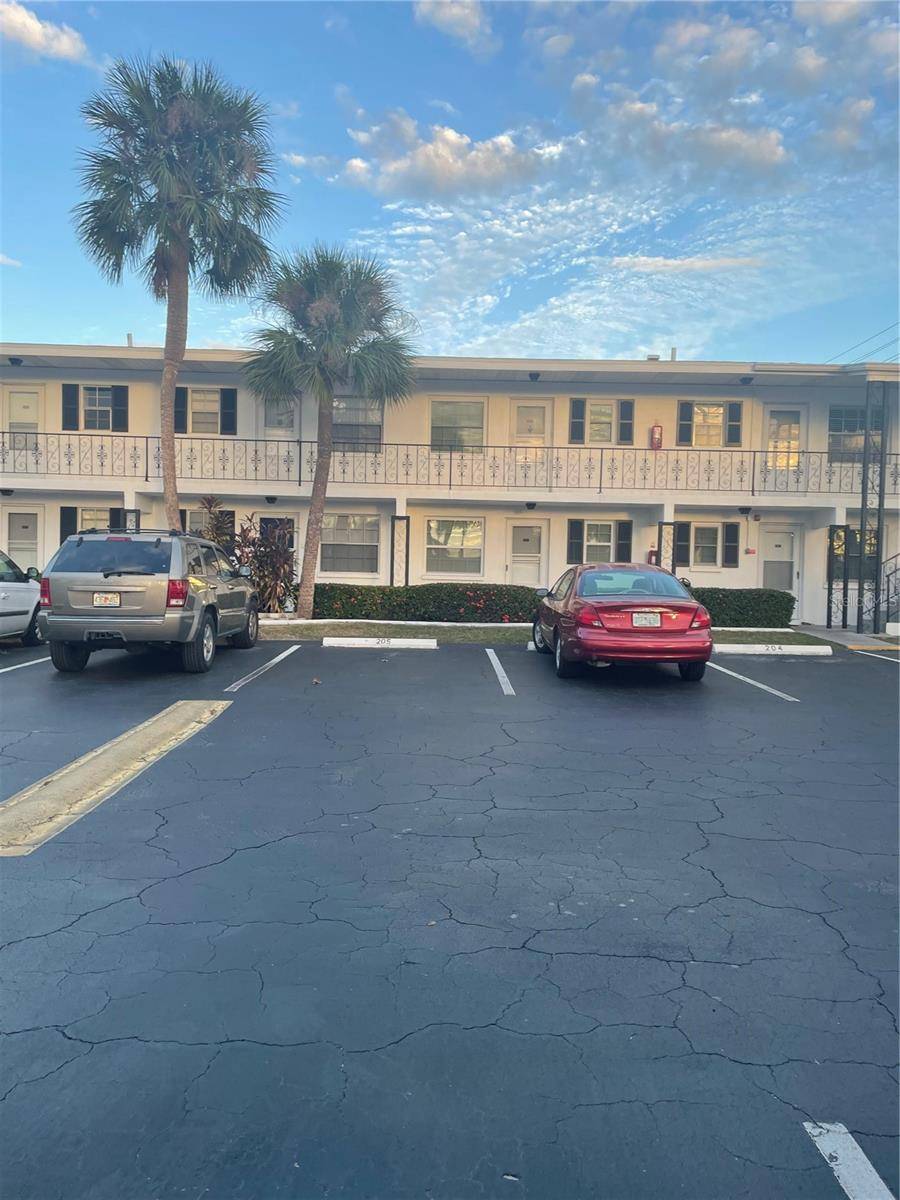 14531 WALSINGHAM RD #204, Largo, FL 33774