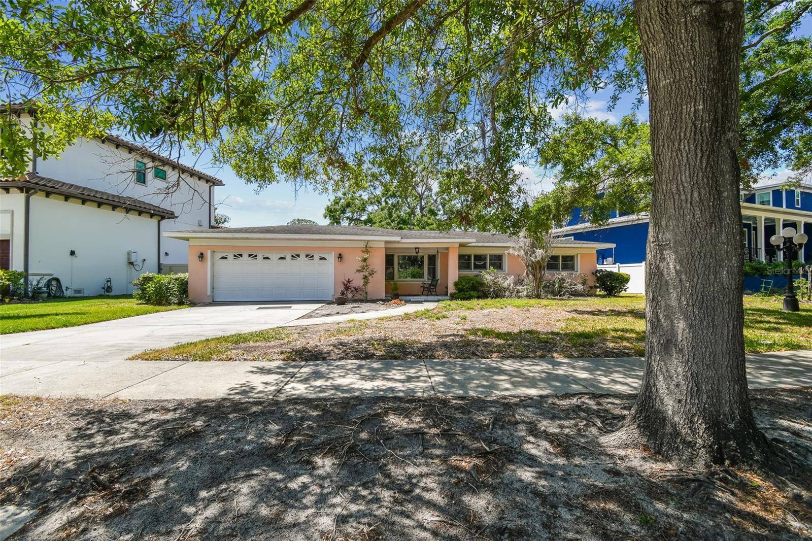 2607 S BRYANT CIR, Tampa, FL 33629