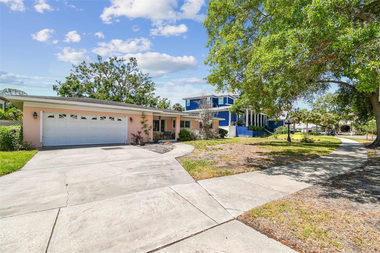 2607 S BRYANT CIR, Tampa, FL 33629