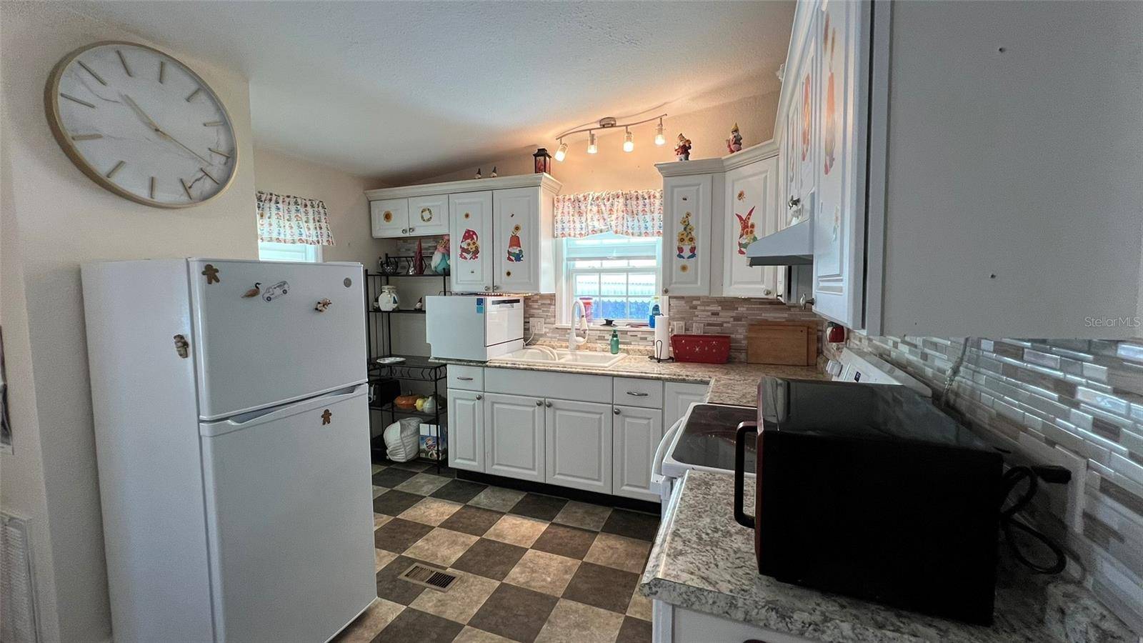 3829 CHAH DR, Zephyrhills, FL 33541