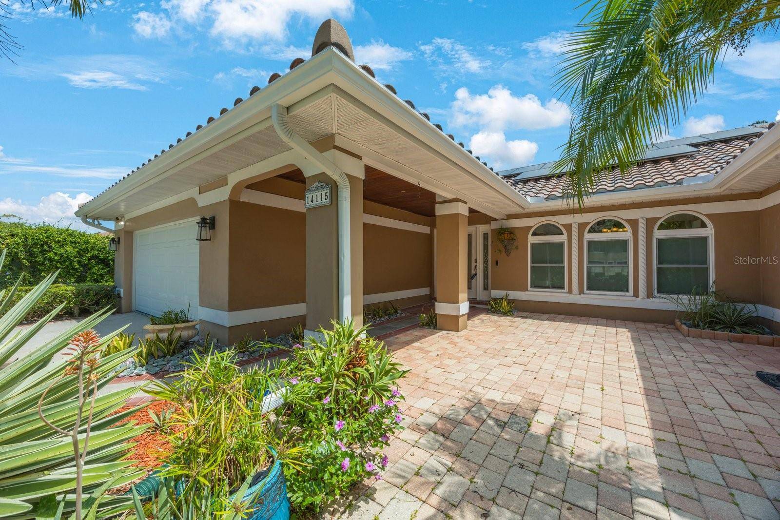 14115 HARBORWOOD DR, Largo, FL 33774