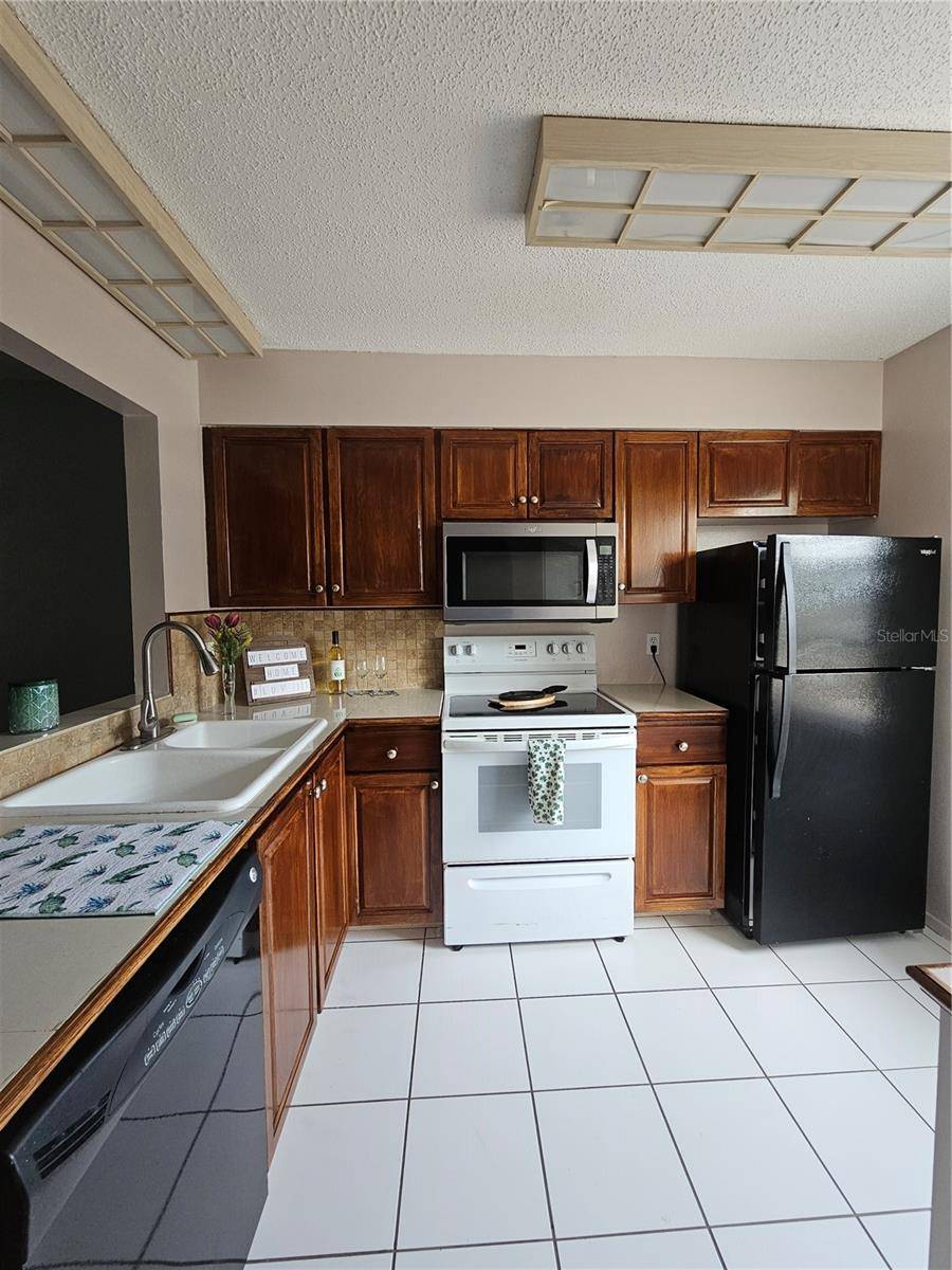 13813 MISSION OAKS BLVD, Seminole, FL 33776