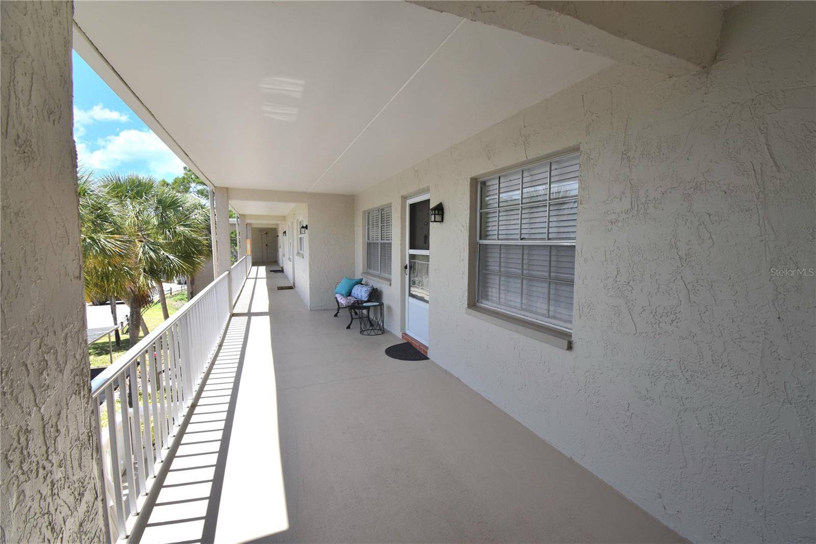 940 VIRGINIA ST #304, Dunedin, FL 34698