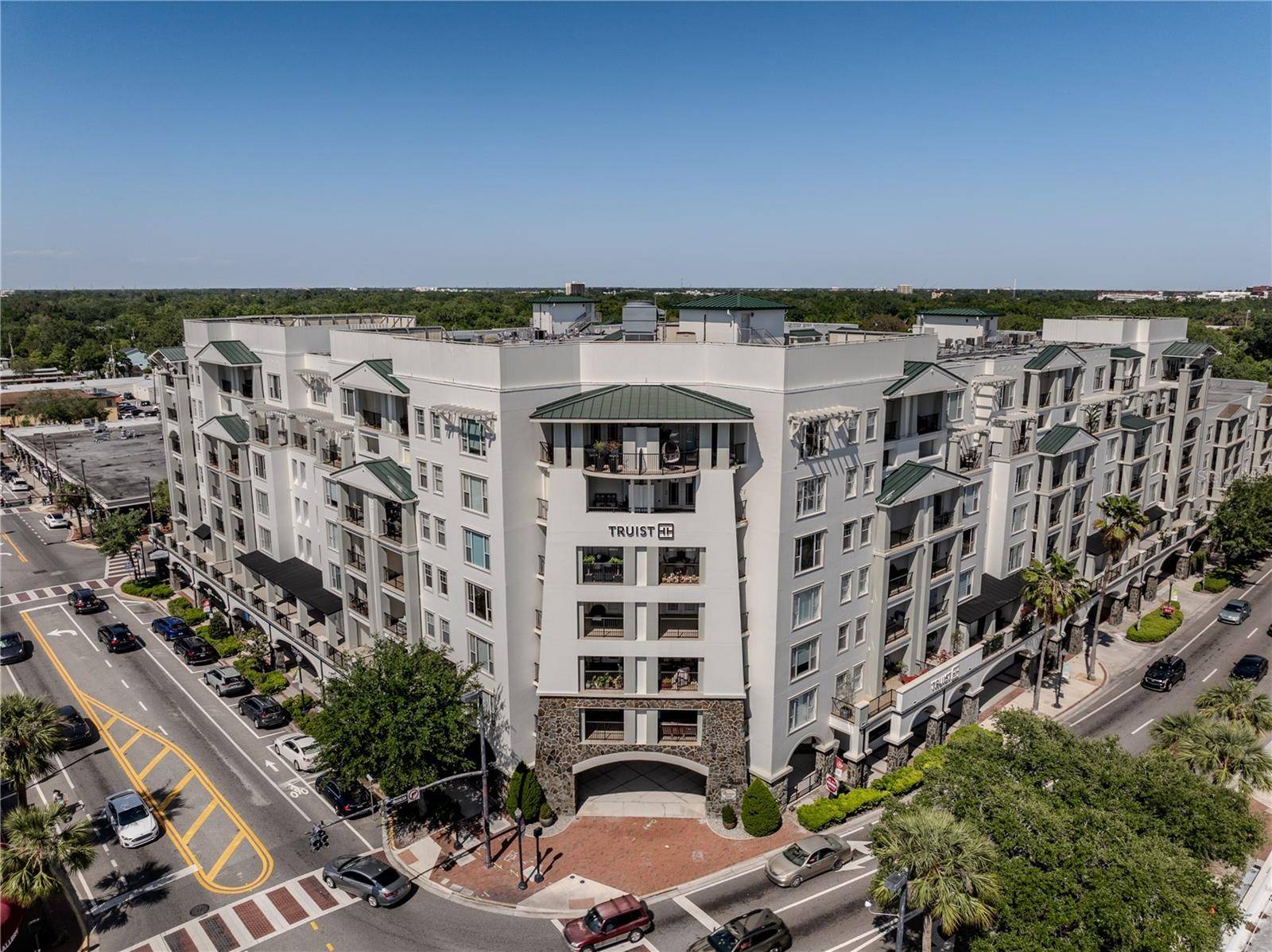 2305 EDGEWATER DR #1606, Orlando, FL 32804,Video Tour