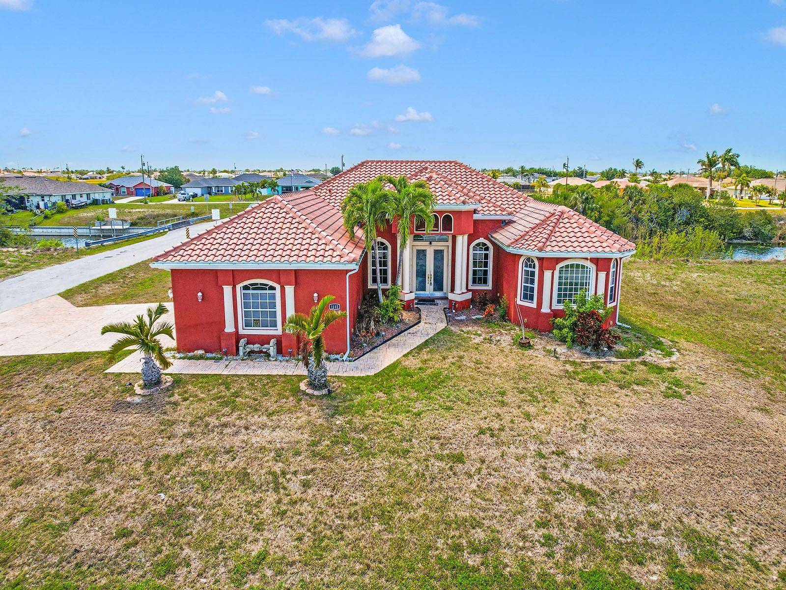 1112 NW 9TH AVE, Cape Coral, FL 33993