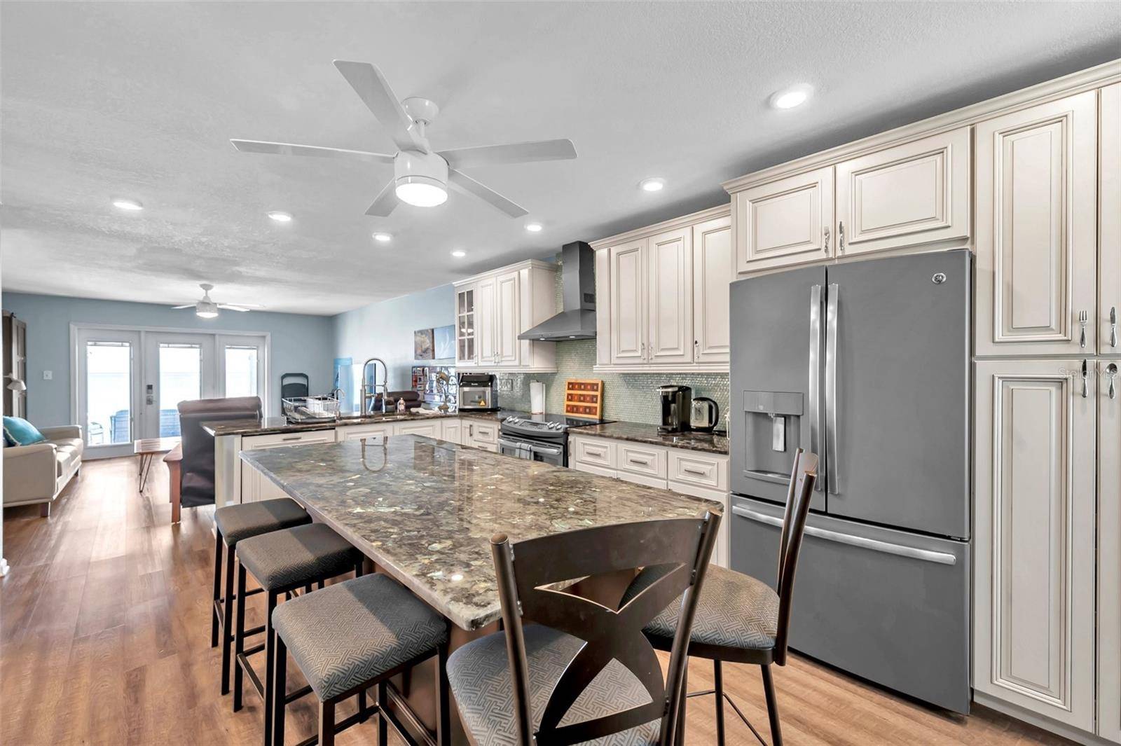 4768 COQUINA KEY DR SE, St Petersburg, FL 33705