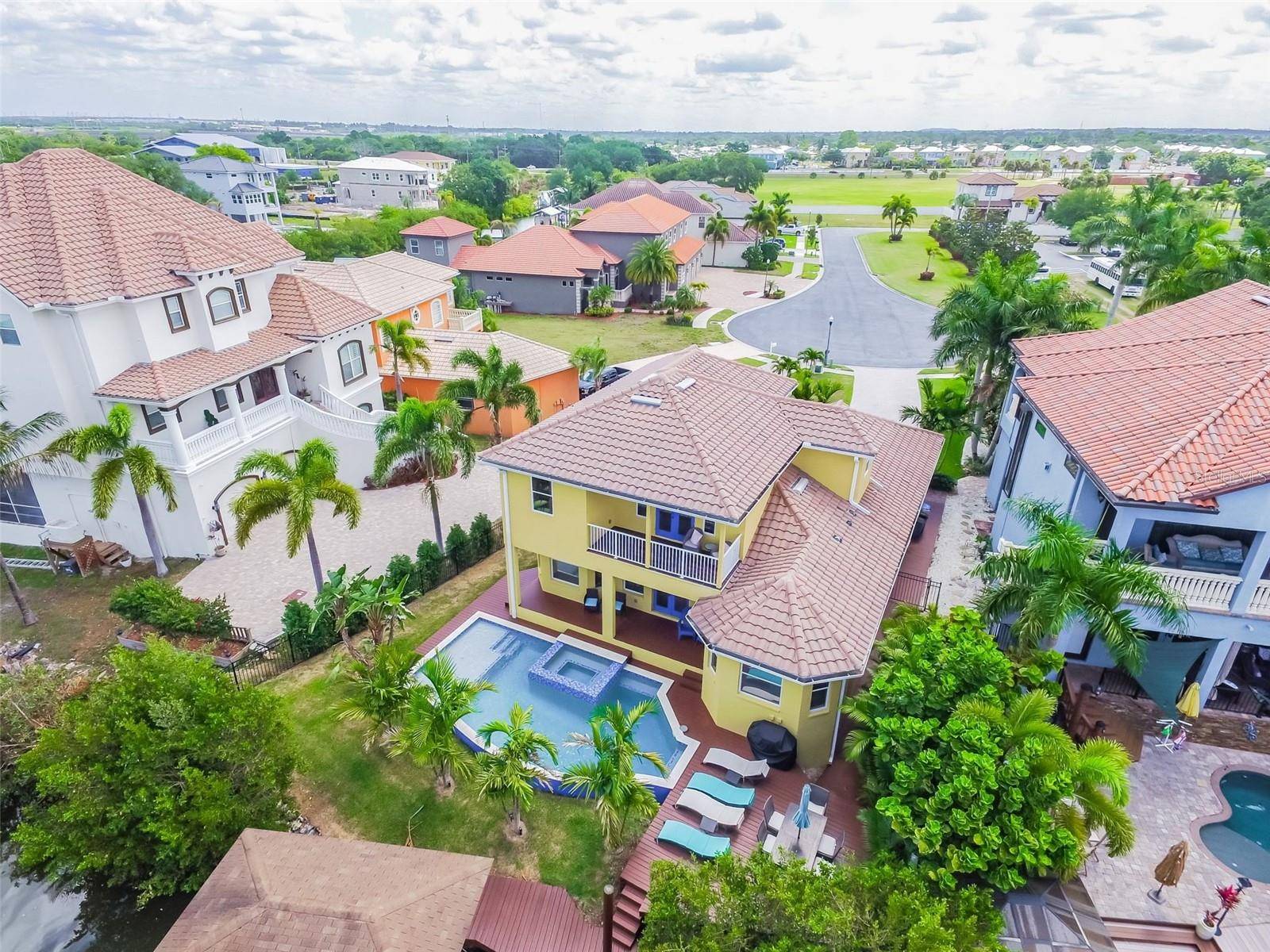 539 TREVISO DR, Apollo Beach, FL 33572