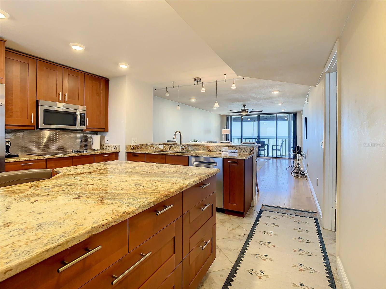 18304 GULF BLVD #516, Redington Shores, FL 33708