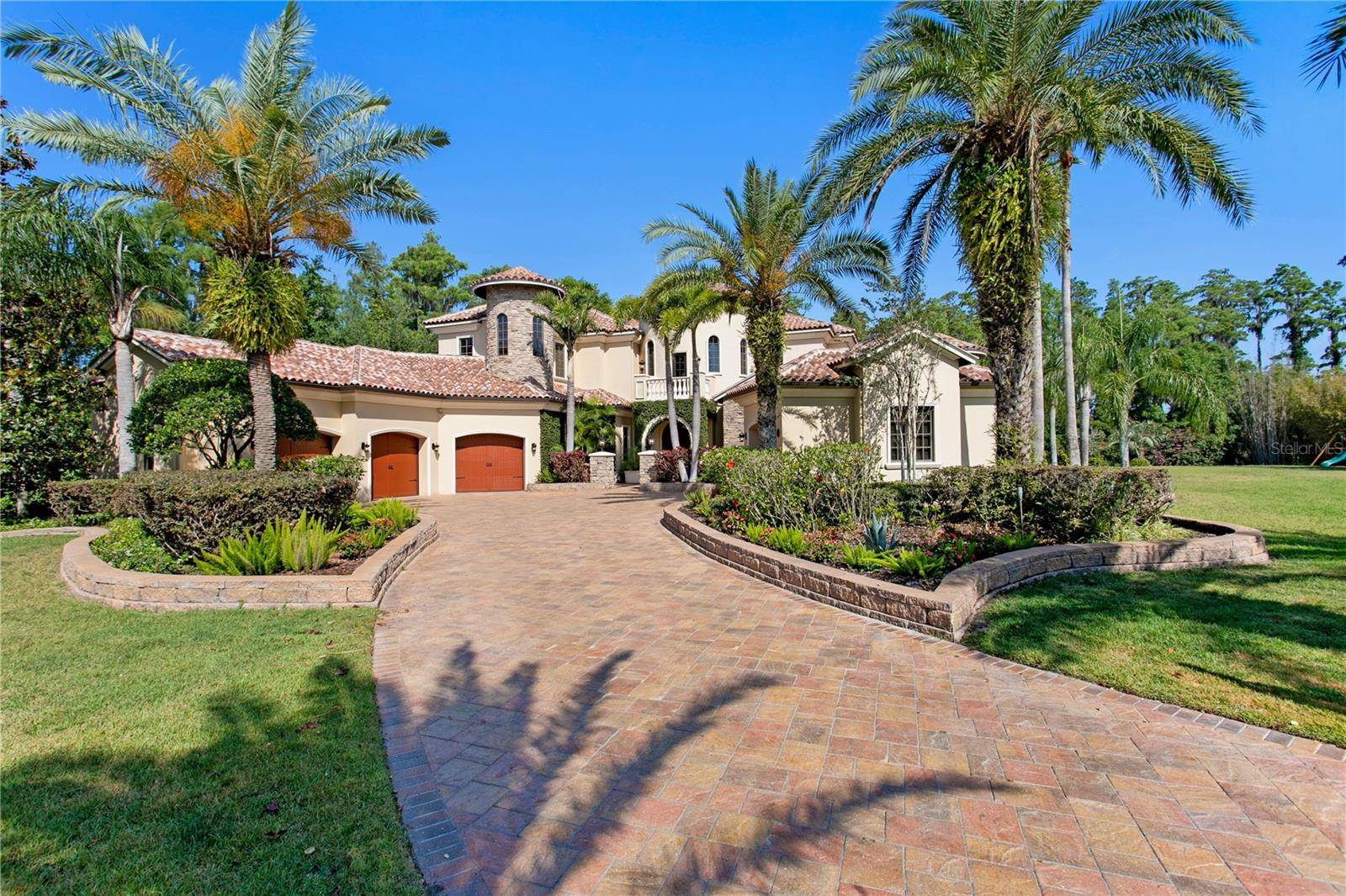 1102 MERRY WATER DR, Lutz, FL 33548