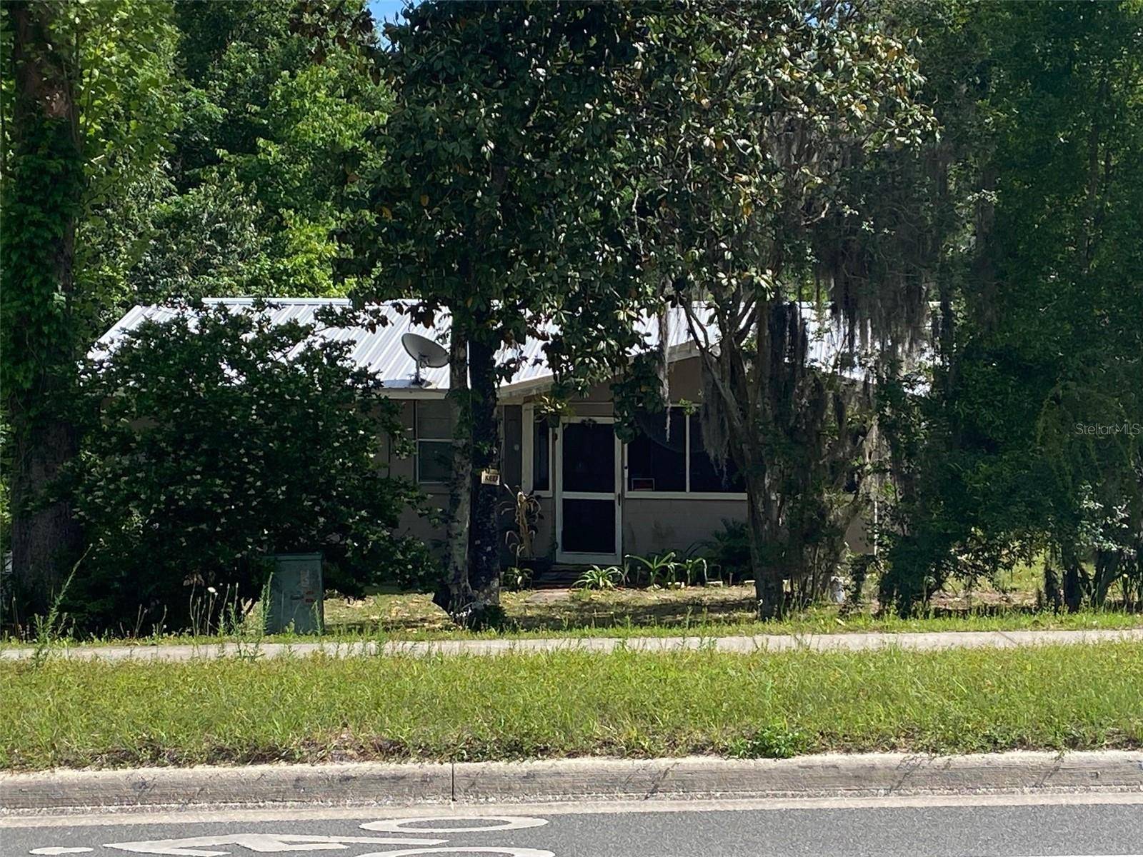 1129 STATE ROAD 20, Interlachen, FL 32148