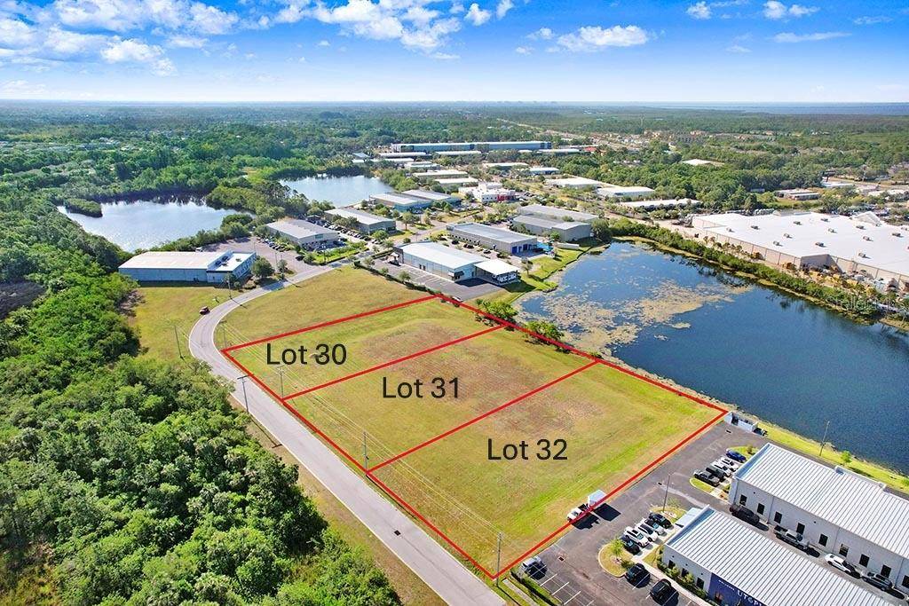 13836 MONROES BUSINESS PARK #Lot 32, Tampa, FL 33635