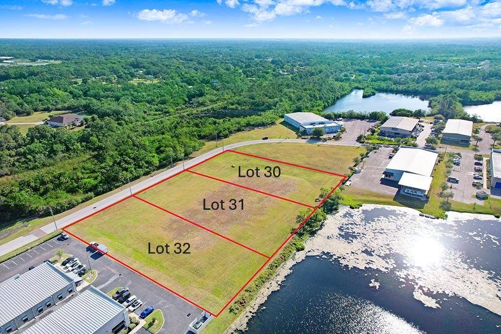 13836 MONROES BUSINESS PARK #Lot 32, Tampa, FL 33635