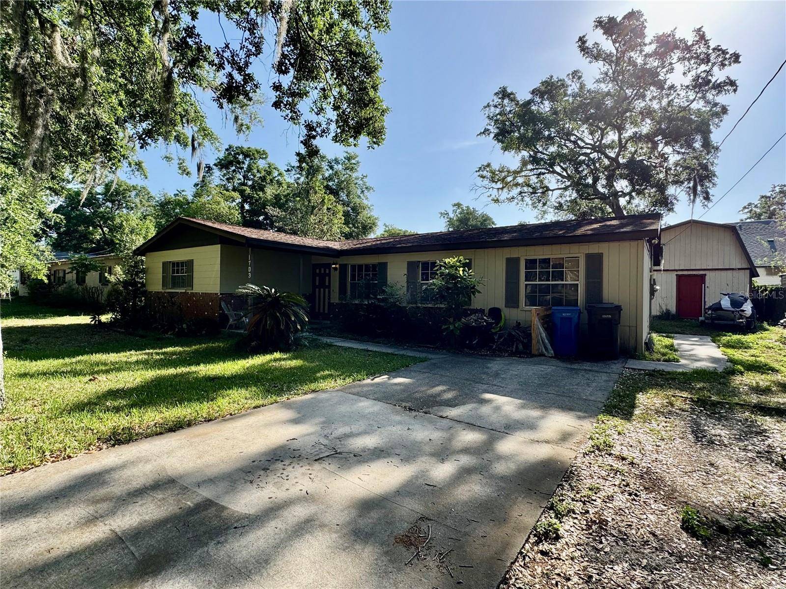 1703 N TAYLOR RD, Brandon, FL 33510