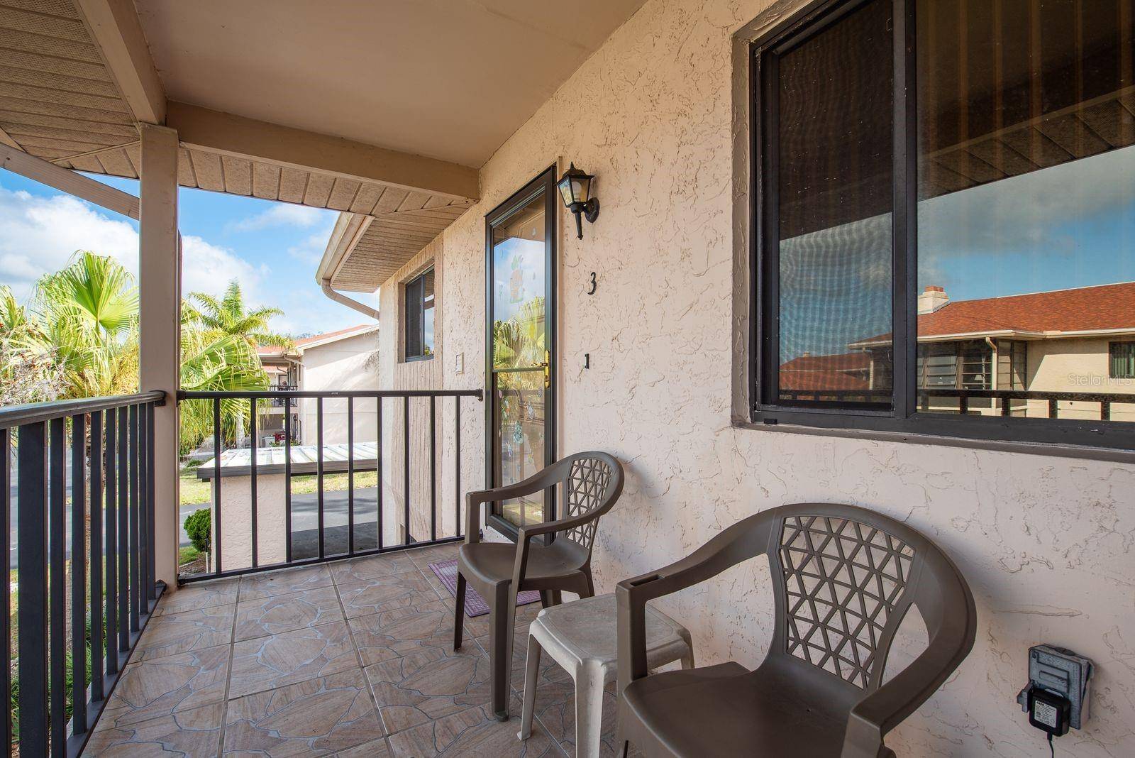 9910 EAGLES POINT CIR #3, Port Richey, FL 34668