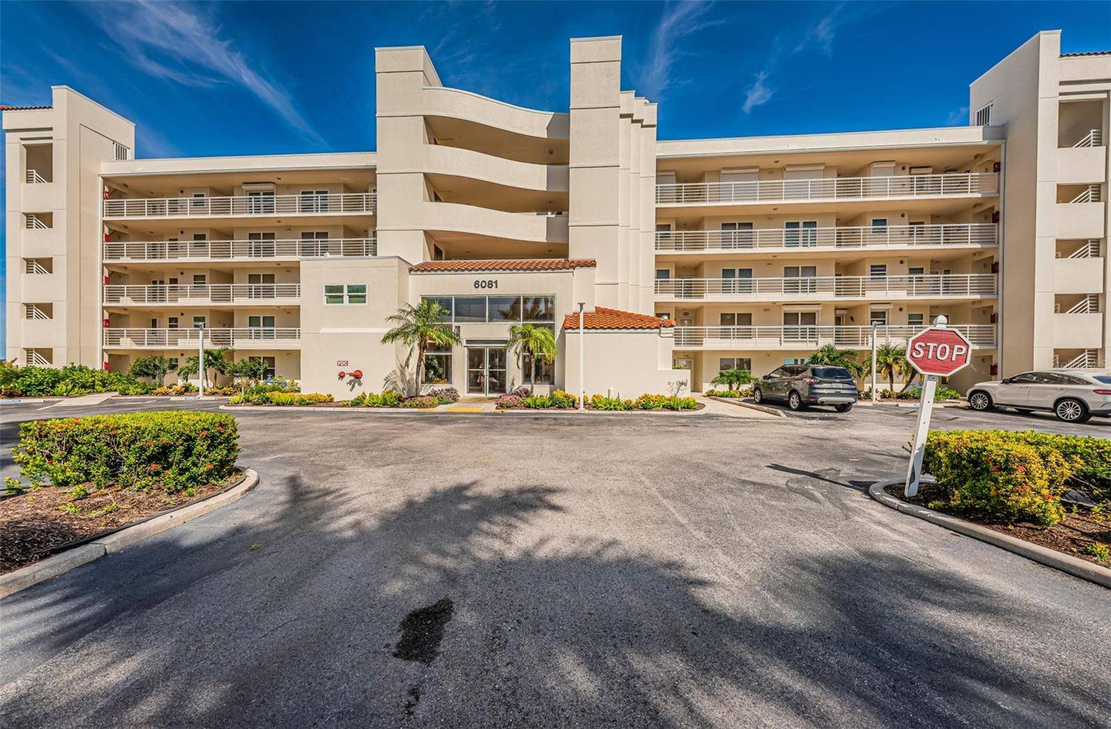 6081 BAHIA DEL MAR CIR #456, St Petersburg, FL 33715