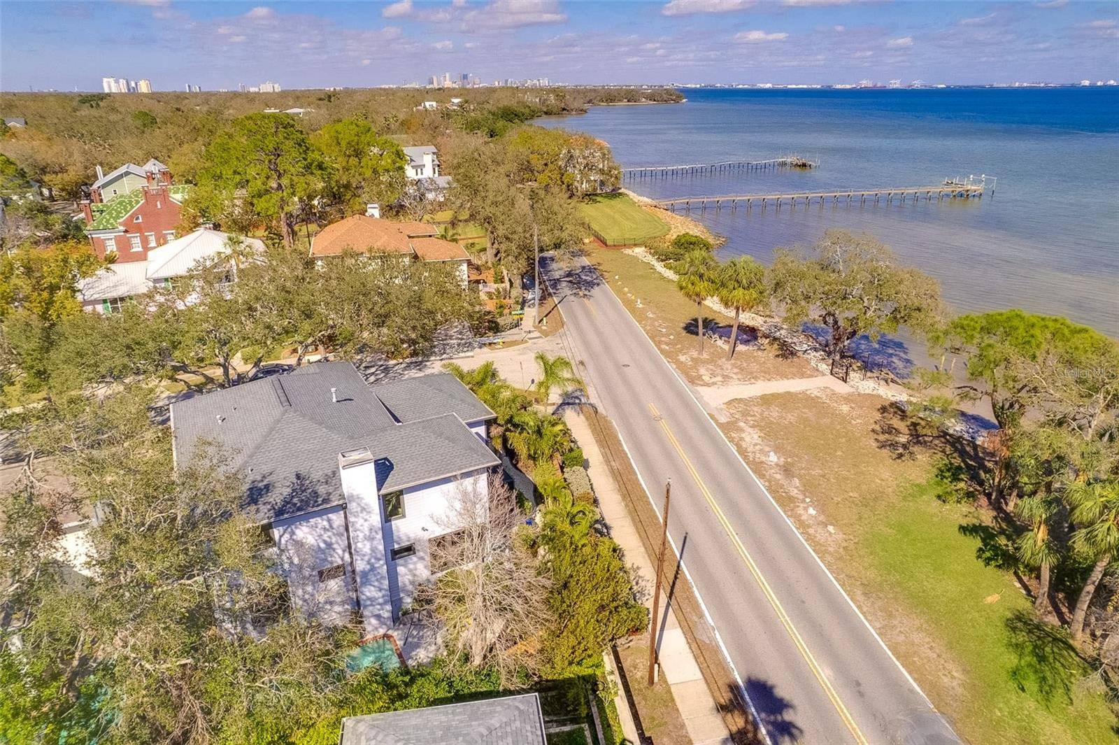2802 NORTHPOINTE LN, Tampa, FL 33611