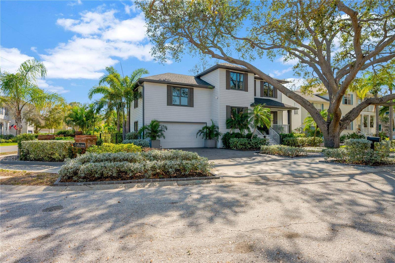 2802 NORTHPOINTE LN, Tampa, FL 33611
