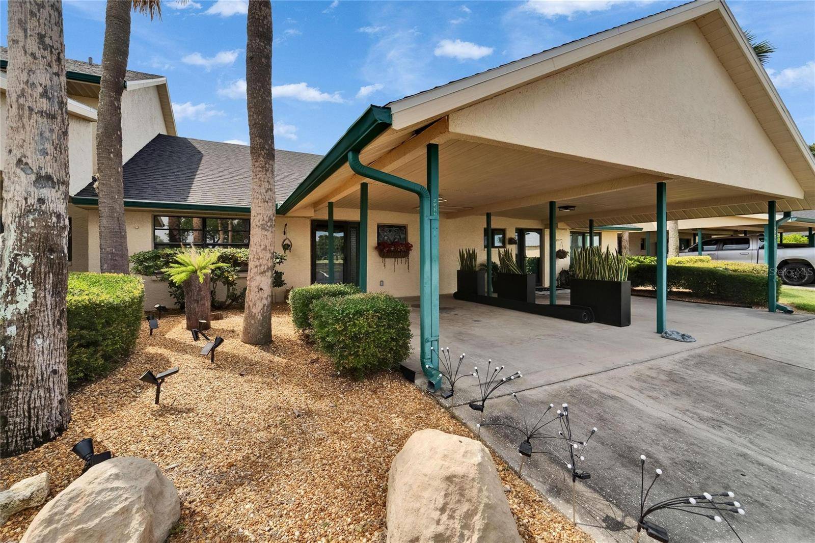 644 YARDARM DR #22, Apollo Beach, FL 33572