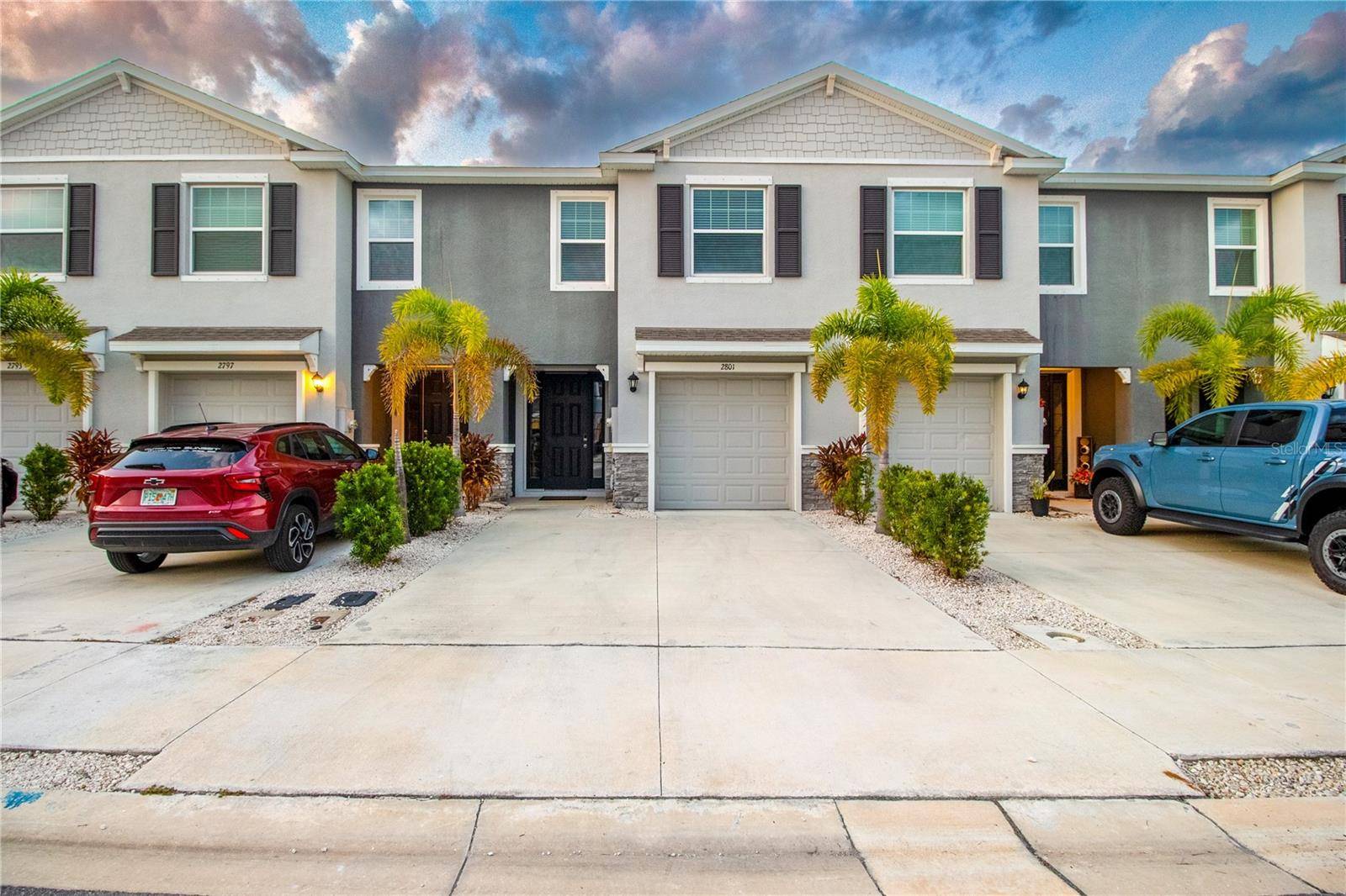 2801 MIDNIGHT PEARL DR, Sarasota, FL 34240