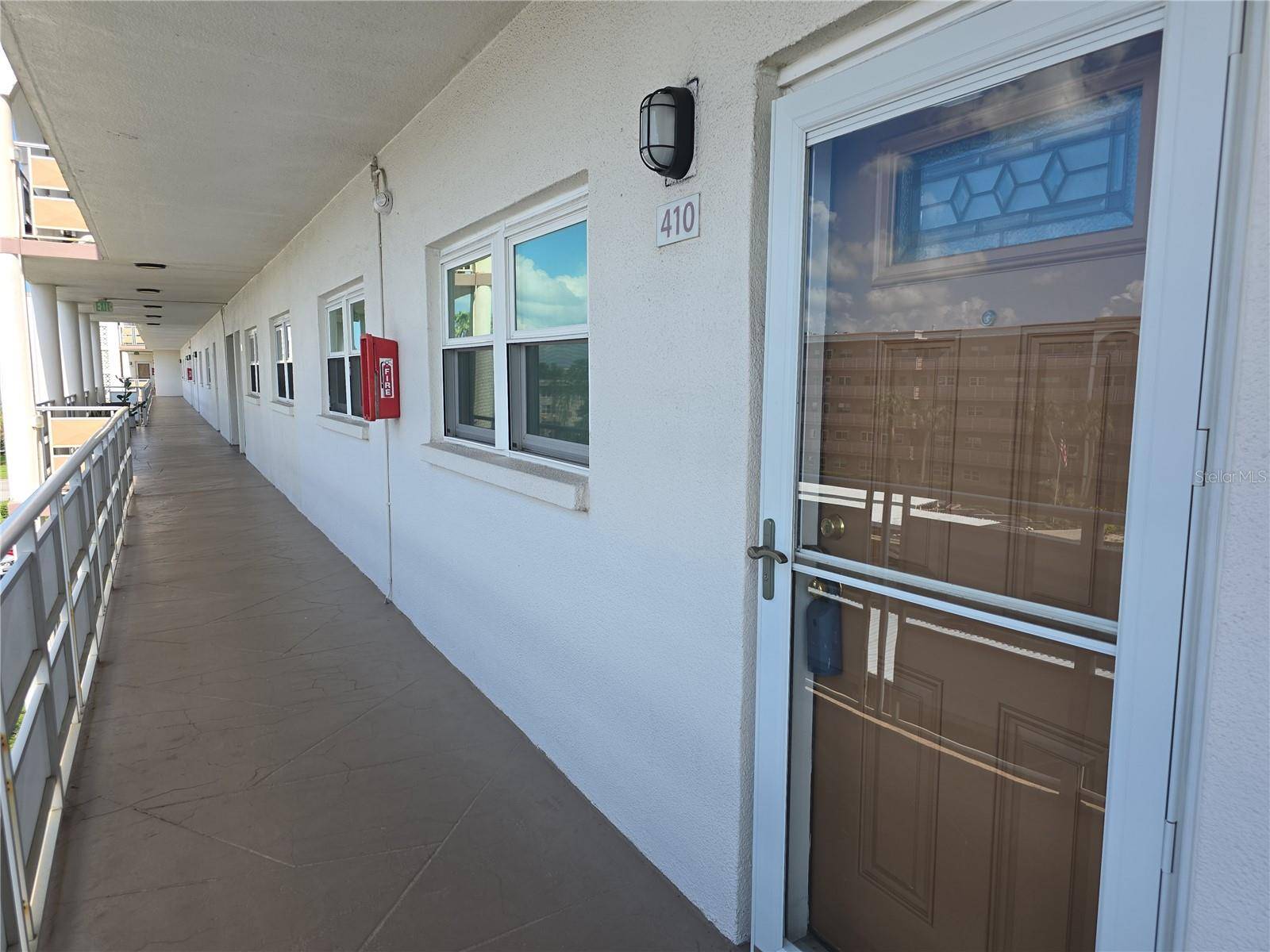 5603 80TH ST N #410, St Petersburg, FL 33709