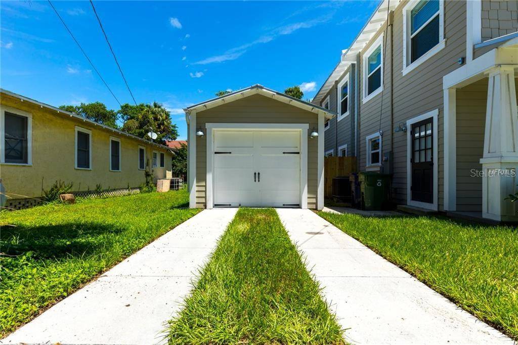 121 W GIDDENS AVE, Tampa, FL 33603