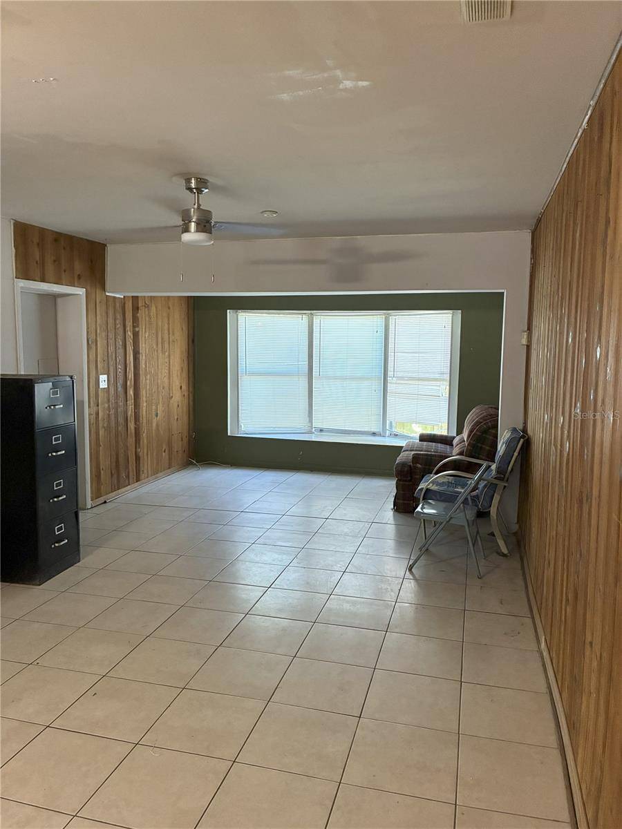 3016 BLOOMINGDALE AVE, Valrico, FL 33596