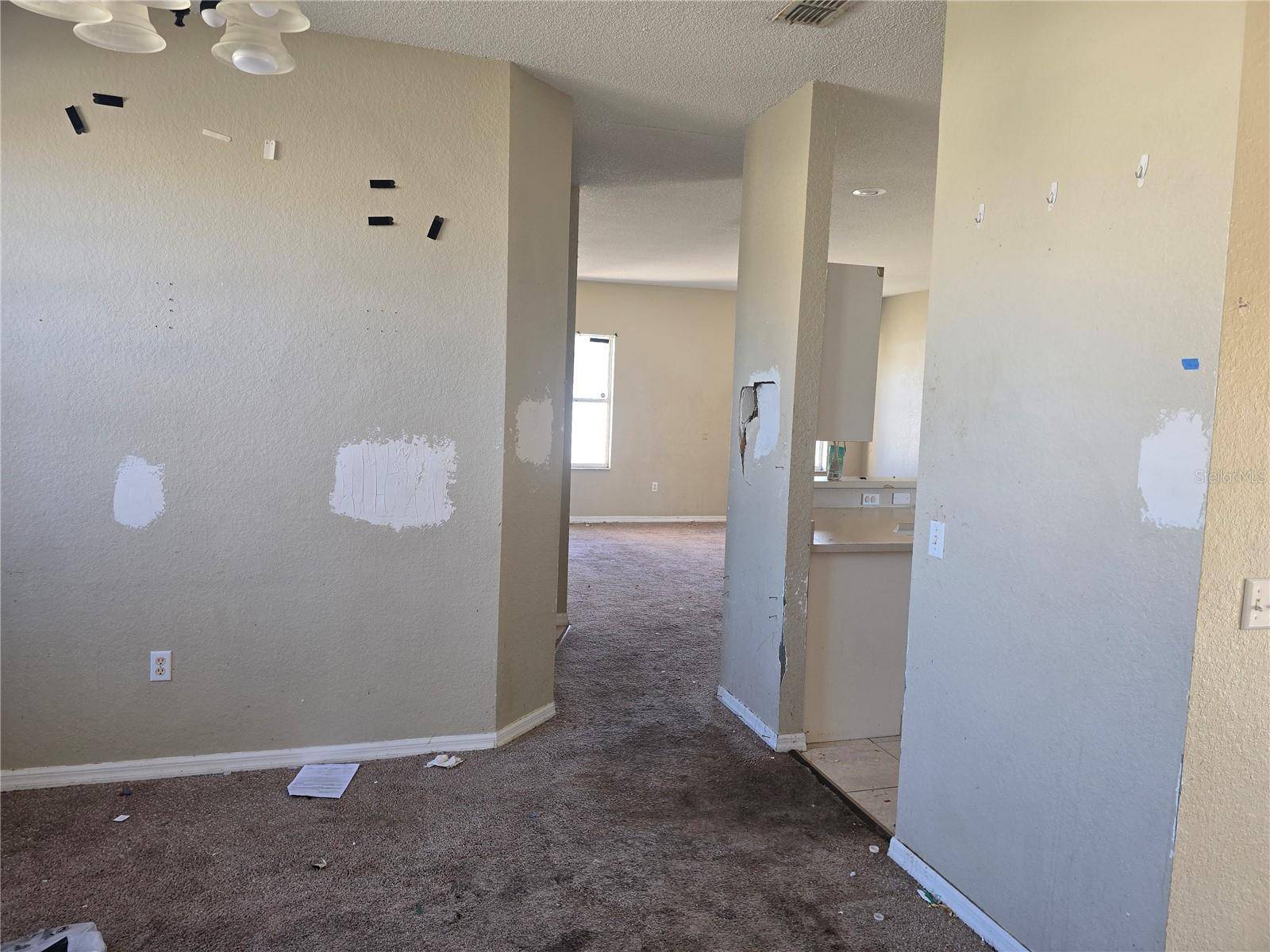 4049 BYRDS CROSSING DR, Lakeland, FL 33812